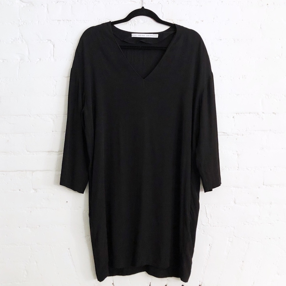 & Other Stories ✨ // Black Shift Tunic Dress